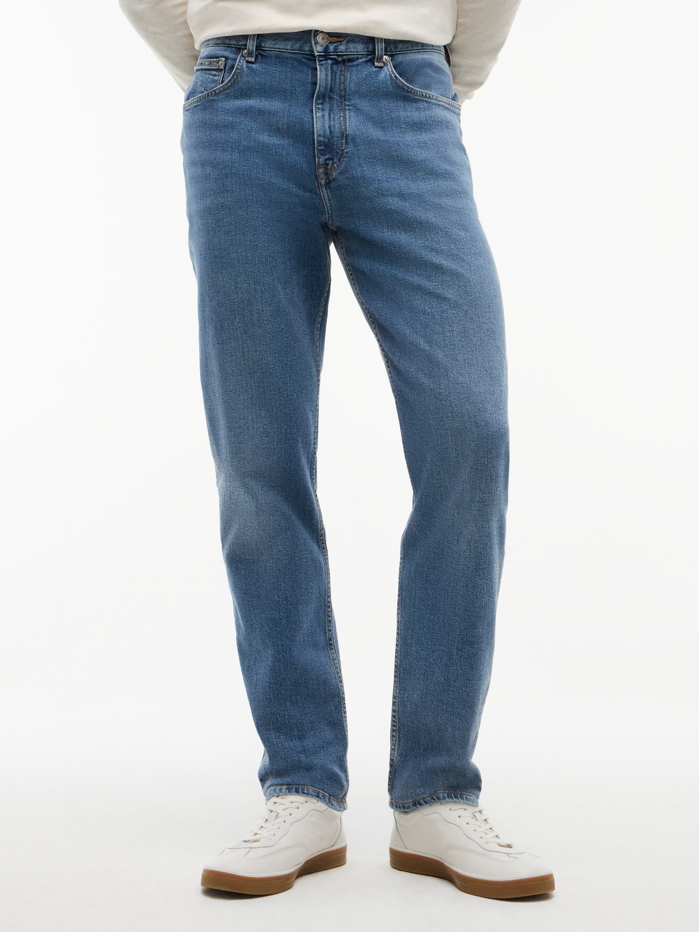 Harlem Regular Tapered Faded Jeans