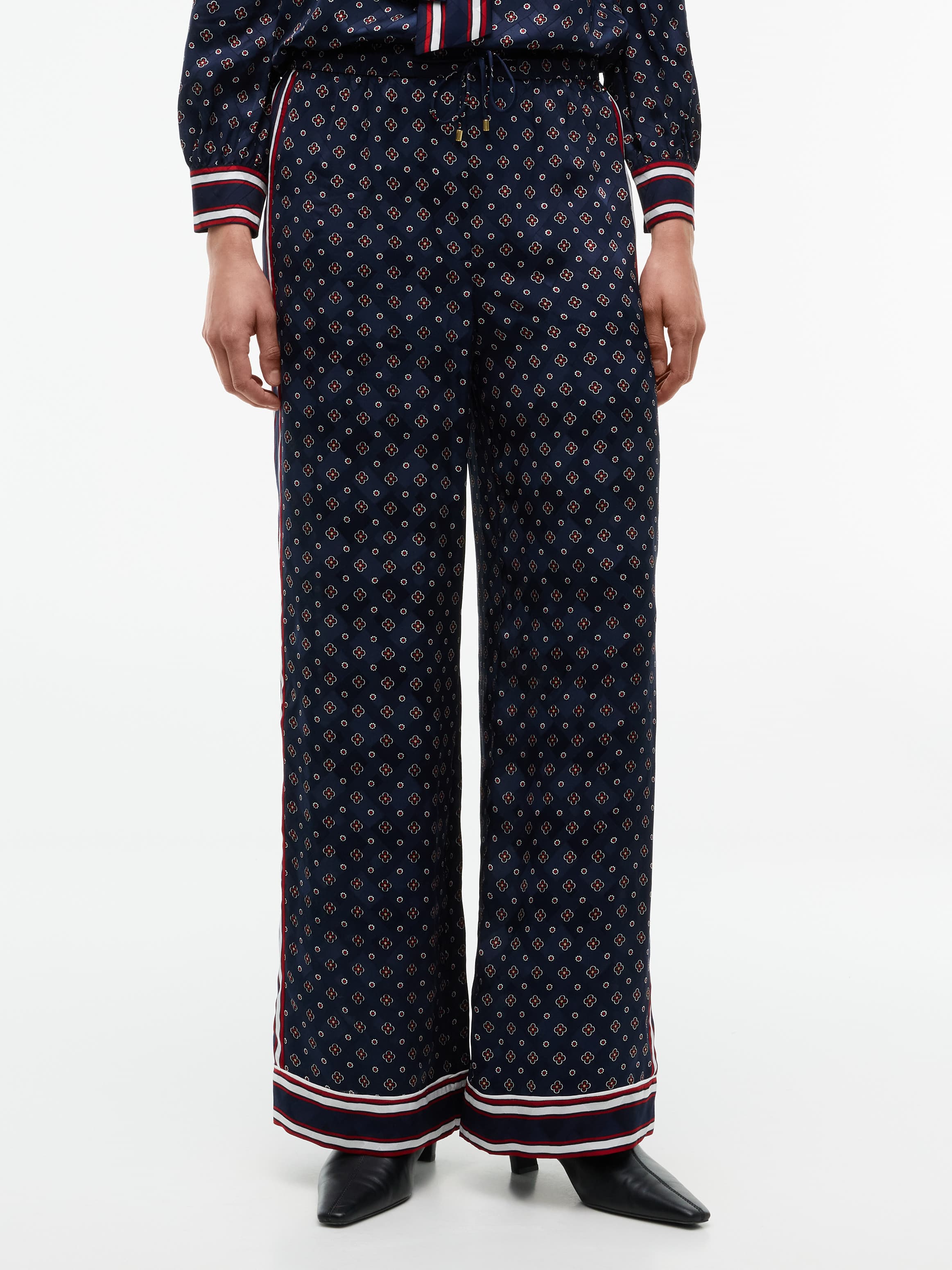 Jacquard Scarf Print Relaxed Straight Trousers